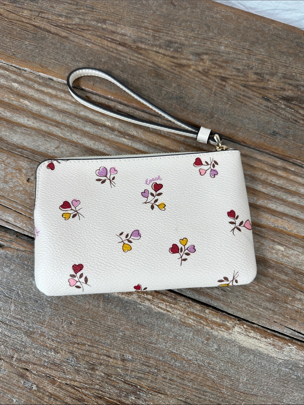 Coach Cream Wristlet with Multicolor Floral Hearts - Picture 2 of 6